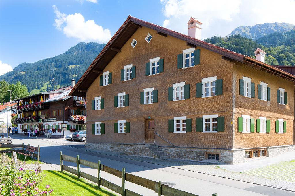 "Viktoria Apartments" - Annehmlichkeiten Von 4-Sterne Familien-Und Wellnesshotel Viktoria Koennen Mitgenutzt Werden Оберстдорф Екстериор снимка